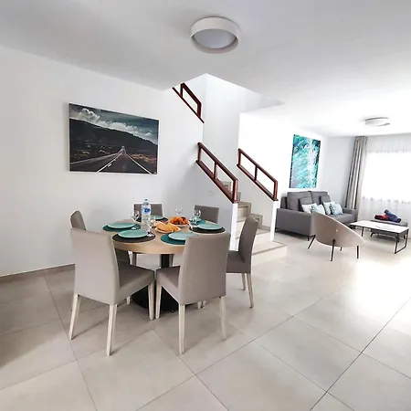 Anny Piscina Climatizada Aire Acondicionado Espaciosa Y Luminosa! *