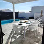 Holiday home Anny Piscina Climatizada Aire Acondicionado Espaciosa Y Luminosa! *
